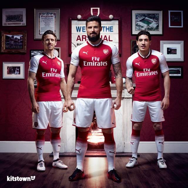 WTT总决赛：首个单打8强诞生！男乒名将一轮游，林昀儒4-2开门红（WTT总决赛首日：单打首位八强诞生，男乒名将首轮出局，林昀儒4-2旗开得胜）