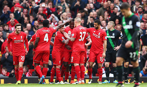 跟队：米兰与普利希奇的续约谈判搁置，可能会直接激活续约条款（跟队记者：米兰与普利希奇续约商谈暂停，或将直接启动续约选项）