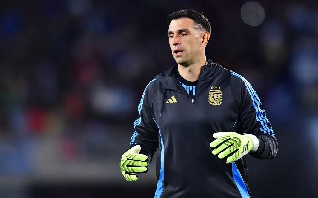 2025中乙官方最佳球员候选：彭啸、费尔南多领衔（2025中乙最佳球员官方候选出炉：彭啸、费尔南多领跑）