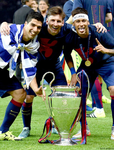 从被嘲笑到被尊重（嘲笑终成尊重）