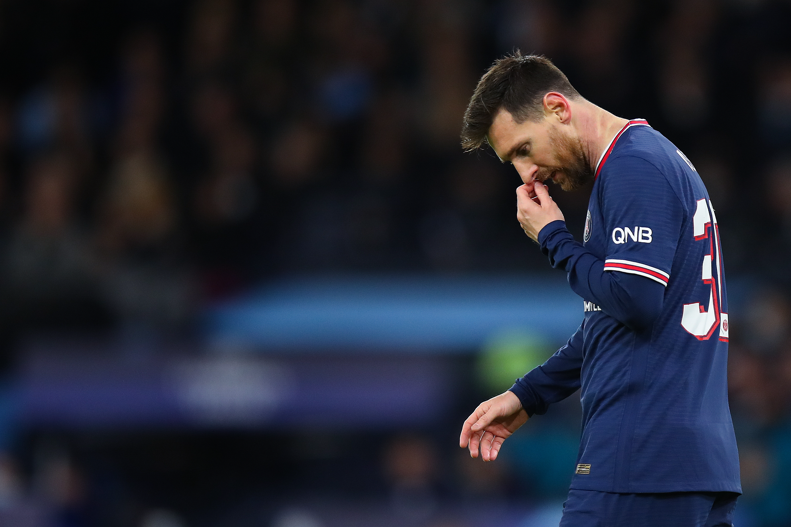 米体：米兰不惜一切代价挽留迈尼昂，初始报价年薪500万欧（米兰体育报：米兰为留迈尼昂不计成本，首报年薪500万欧）