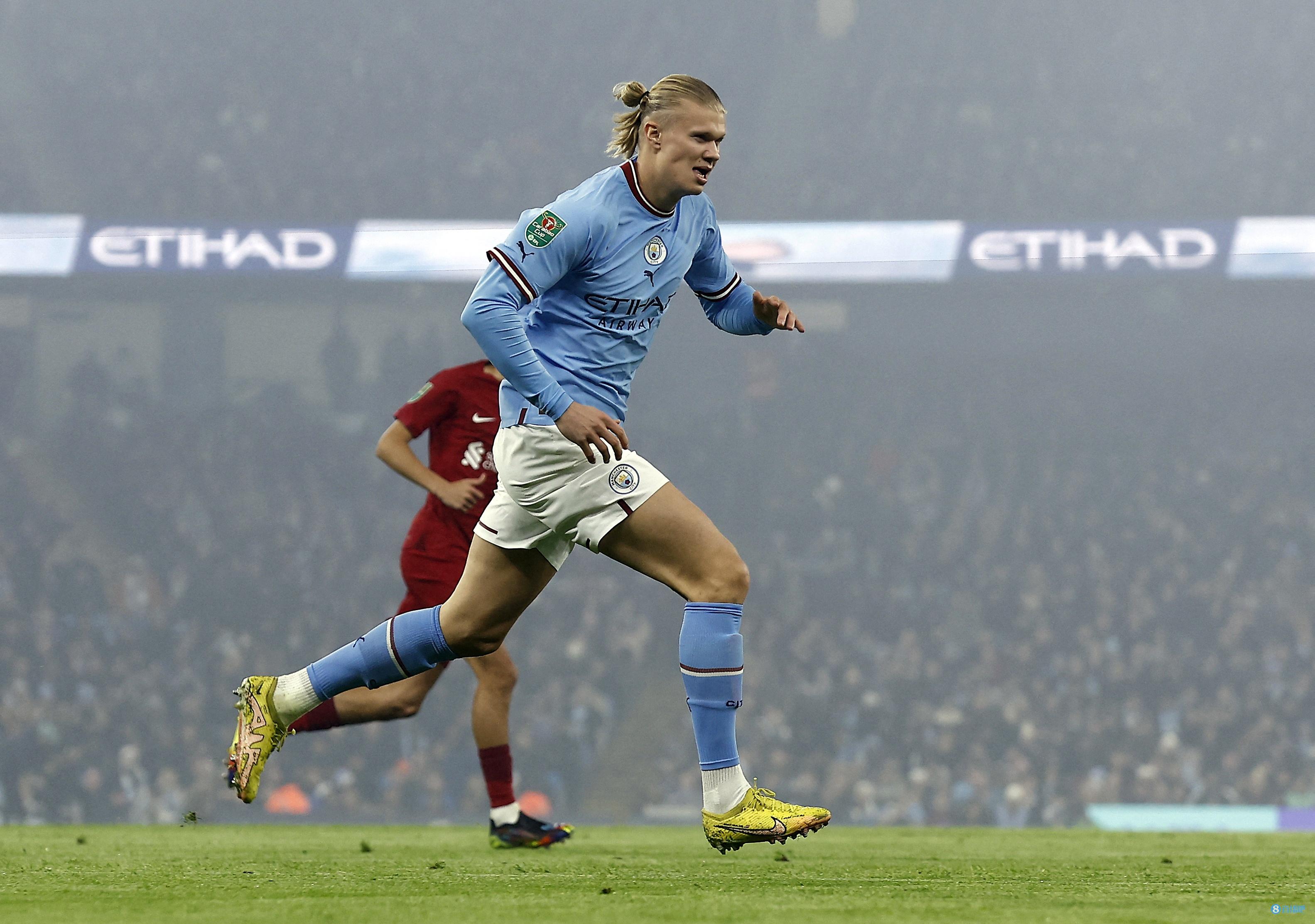 主场0-2告负，皇马各项赛事对塞尔塔19场不败和11连胜被终结（主场0-2不敌，皇马对塞尔塔各项赛事19场不败与11连胜纪录告终）