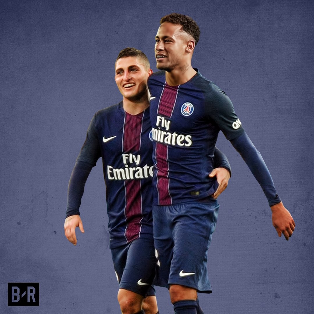 阿斯顿维拉在埃梅里带领下强势冲击英超争冠，与阿森纳激烈争夺榜首。（埃梅里率领阿斯顿维拉强势冲击英超冠军，与阿森纳上演榜首对决）