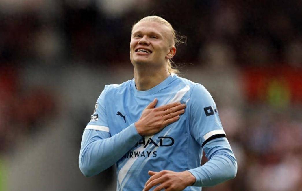 梅西：我们是冠军！感谢阿尔巴和布斯克茨在这段冒险中陪伴我（梅西：冠军属于我们！感谢阿尔巴与布斯克茨一路相伴）