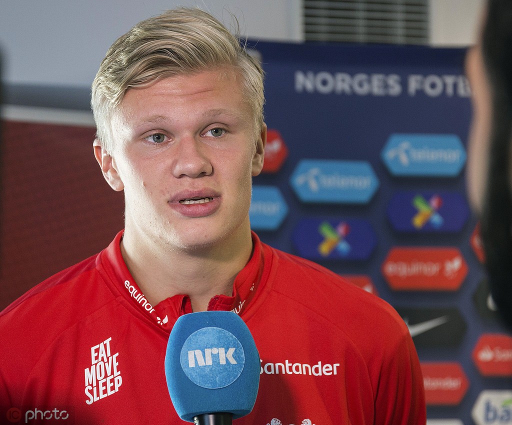 刷新中甲金靴进球纪录，姆本扎：自豪，队友的功劳和我一样大（中甲金靴纪录被改写，姆本扎：我自豪，队友功劳同样重要）