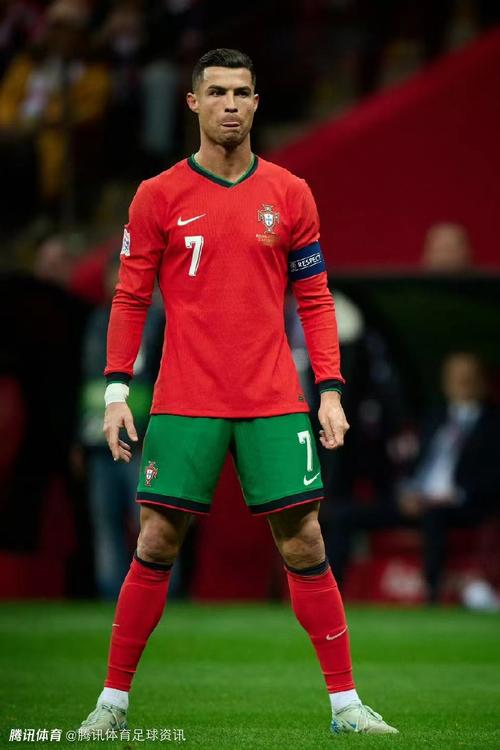 罗马诺：皇马球员们力挺阿隆索，高层愿再给他时间进行打磨（罗马诺：皇马队内力挺阿隆索，高层倾向继续给他时间打磨）