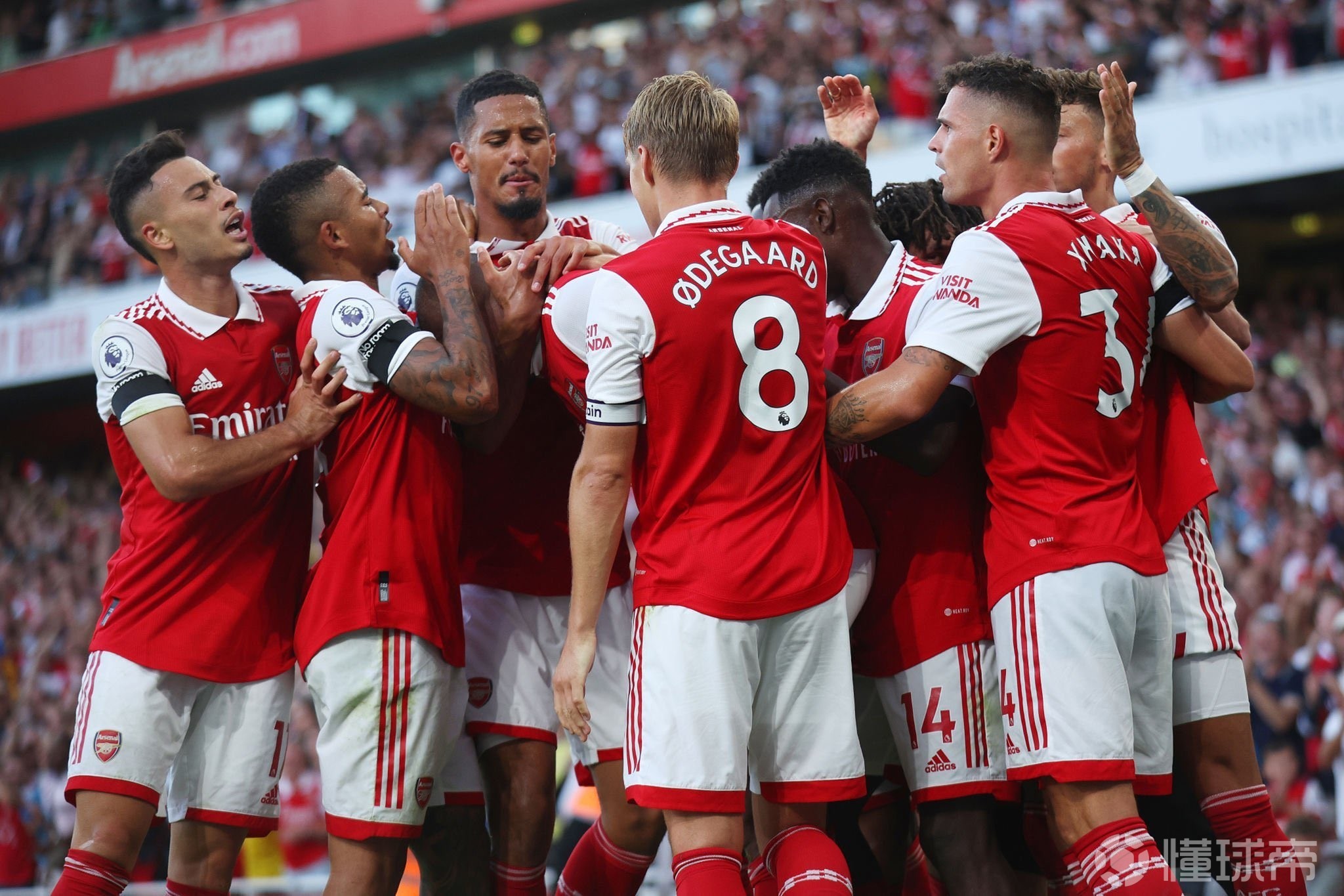 记者：申花本周二结束假期，重新集结备战今年的亚冠收官战（记者：申花周二收假归队，再度集结冲刺今年亚冠收官战）