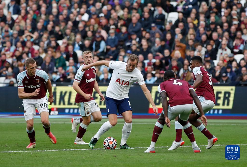 赫罗纳-皇家马德里比赛的VAR争议：姆巴佩手球进球被取消