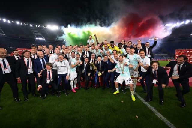 官方：葡萄牙门将帕特里西奥宣布退役，曾随队夺2016欧洲杯冠军（葡萄牙门将帕特里西奥正式退役，2016欧洲杯冠军成员）