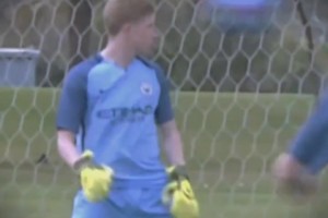 杨瀚森首发出战7分54秒，得到1篮板1失误4犯规。