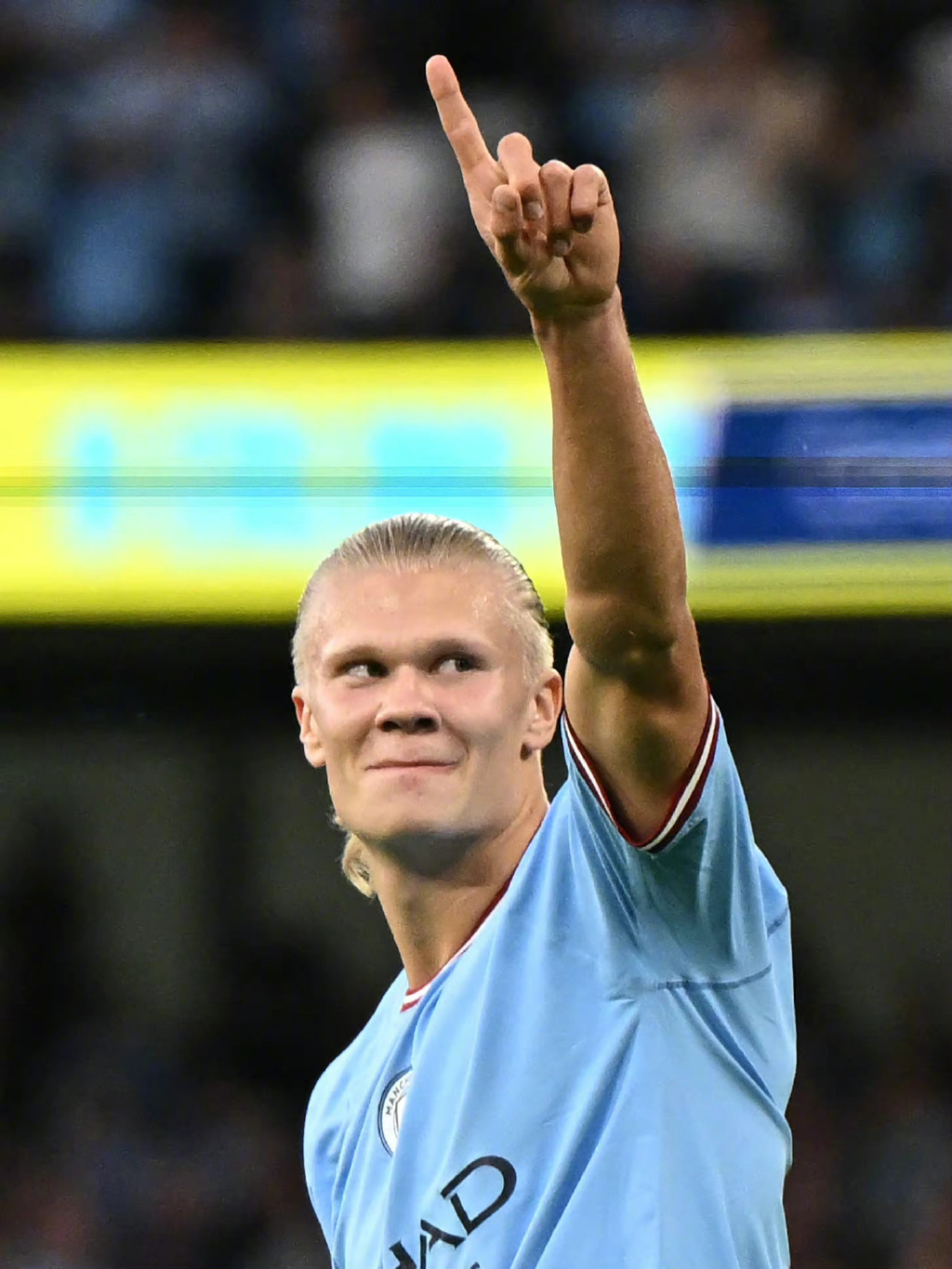 2分，又是2分！顶薪中锋被34岁老将羞辱，球迷嘲讽：这表现真的可以（又仅2分！顶薪中锋被34岁老将上课，球迷调侃：这水平可真行）