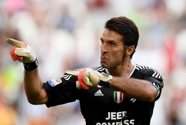 欧冠生死战！皇马后防线告急 阿隆索迎来最关键一战（欧冠生死局将至：皇马防线拉响警报，阿隆索迎关键一役）